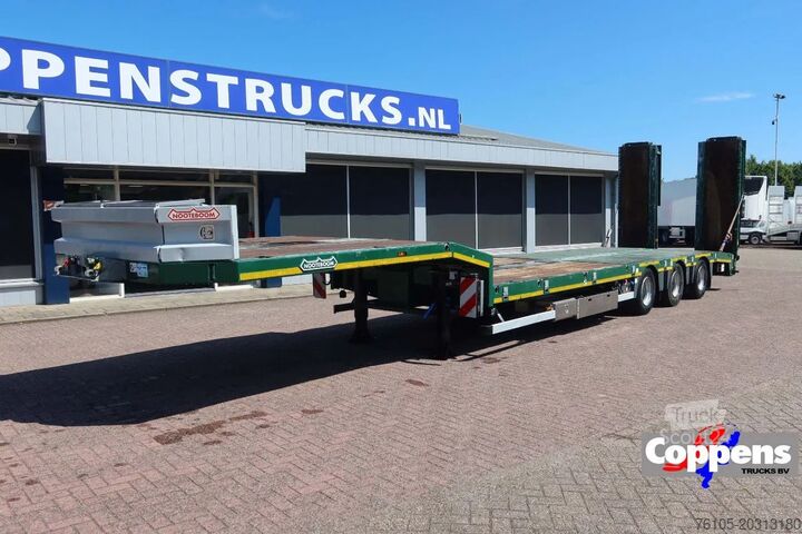Zems iekrāvējs Nooteboom Semidieplader + Hydraulisch Rampen