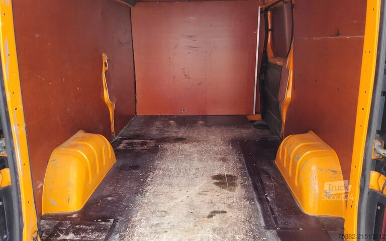 Bestelwagen Renault Trafic L2H1 GESLOTEN - VTV-60-V - EURO 6