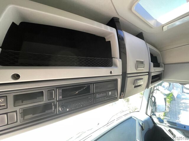 Standard tractor unit Renault T 520