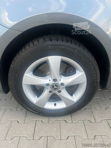 Ploščati dostavnik MERCEDES-BENZ Vito 119 LANG MIXTO 9G NAVI LED DISTRONIC KAMERA