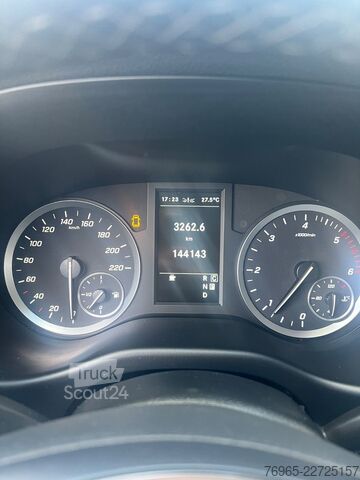 Ploščati dostavnik MERCEDES-BENZ Vito 119 LANG MIXTO 9G NAVI LED DISTRONIC KAMERA