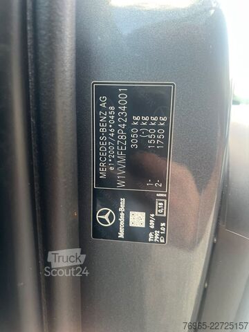 Ploščati dostavnik MERCEDES-BENZ Vito 119 LANG MIXTO 9G NAVI LED DISTRONIC KAMERA