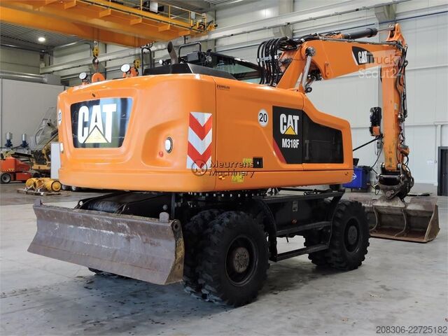 Escavatore gommato CATERPILLAR M318F