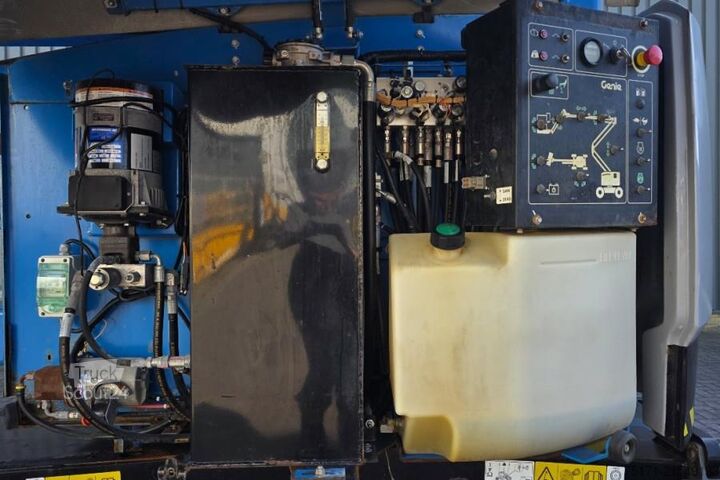 Plate-forme de travail télescopique articulée Genie Z45/25 XC Diesel, 4x4 Drive, 16m Working Height, 7