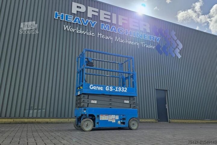 Nožnicový výťah Genie GS1932 Electric, Working Height 7.8 m, 227kg Capac