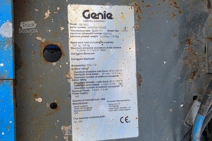 Nožnicový výťah Genie GS1932 Electric, Working Height 7.8 m, 227kg Capac