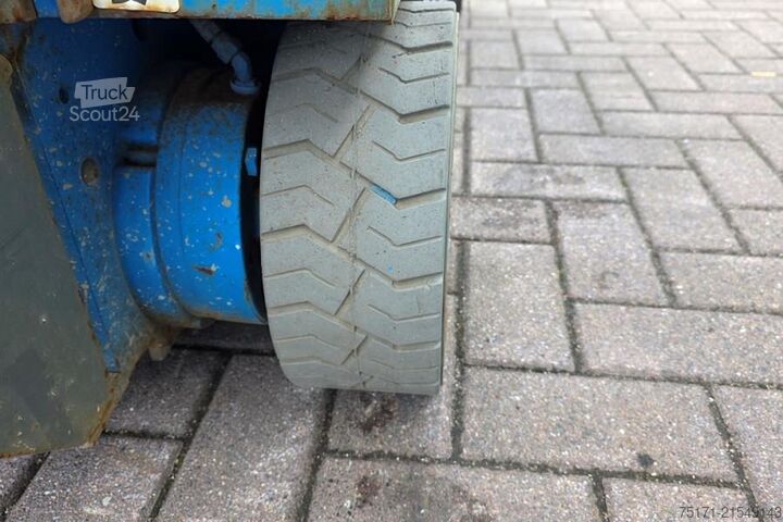 Nožnicový výťah Genie GS1932 Electric, Working Height 7.8 m, 227kg Capac