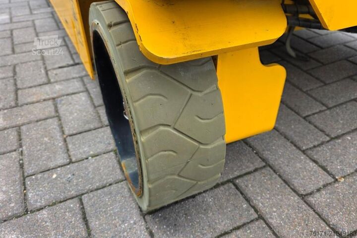 Ascensor cu foarfecă JCB S3246E Electric, 12m Working Height, 320kg Capacit