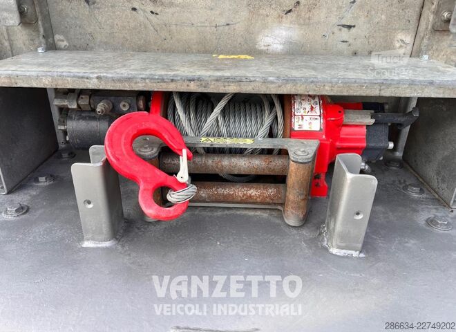 Autocarro PIANALE CON RAMPE Iveco STRALIS AD320S36