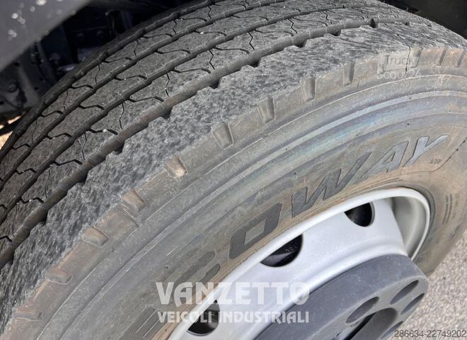 Autocarro PIANALE CON RAMPE Iveco STRALIS AD320S36