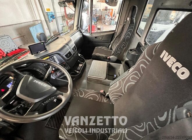 Autocarro PIANALE CON RAMPE Iveco STRALIS AD320S36