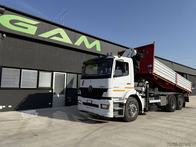 Lastbilsmonterad kran Mercedes-Benz Atego 2533 Kipper + Kran Bonfiglioli 6x2