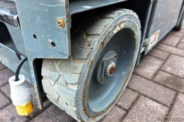 Teleskopiskā darba platforma Haulotte Star 6 Electric, Non Marking Tyres, 5.8m Working H