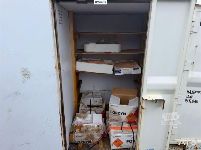 Anleggsmaskin  sprengstoff containere