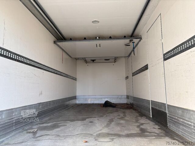 Pārvadājumi saldētavā/saldētavā Renault MIDLUM 270 DXI + CHEREAU + CARRIER SUPRA + EURO...