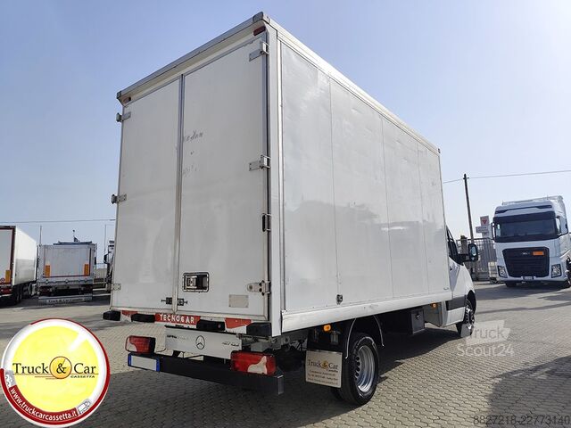 Fourgon tôlé Mercedes-Benz sprinter 417 cdi