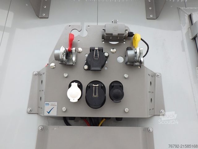 Lenske & Varjaski Nutzfahrzeuge GmbH Lenske & Varjaski Nutzfahrzeuge GmbH Lenske & Varjaski Nutzfahrzeuge GmbH