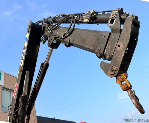 Autocarro con cassone fisso IVECO EUROCARGO 150E23