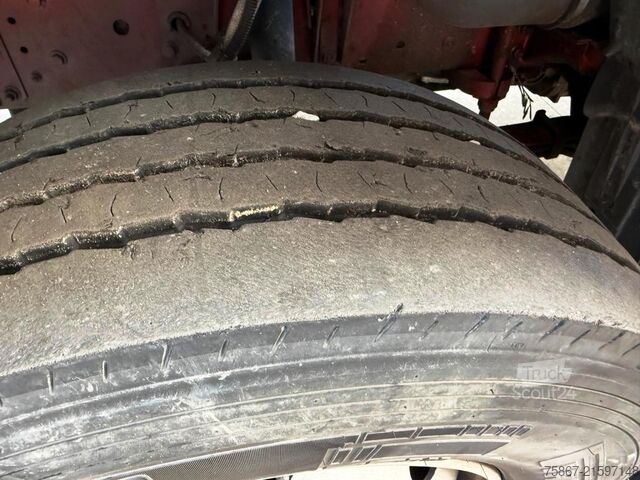 Autocarro con cassone fisso IVECO EUROCARGO 150E23