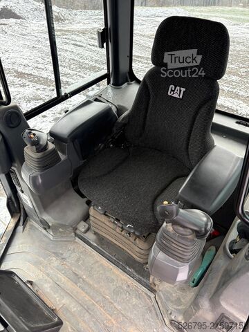 бульдозер Caterpillar Planierraupe / Bulldozer D6K2LGP