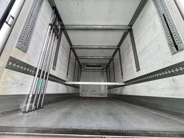 Rashladni kamion Scania R560 V8 E6 TK UT 800 Retarder Schlafkabine DS