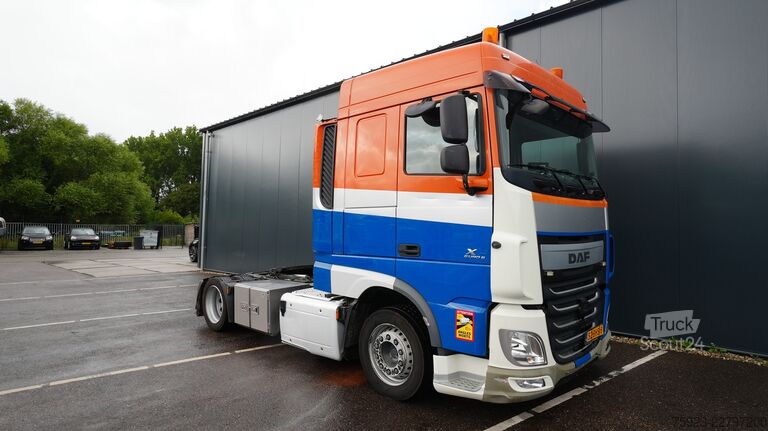 Volume SCM DAF XF 440 mega tractor unit