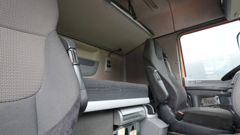Volume SCM DAF XF 440 mega tractor unit