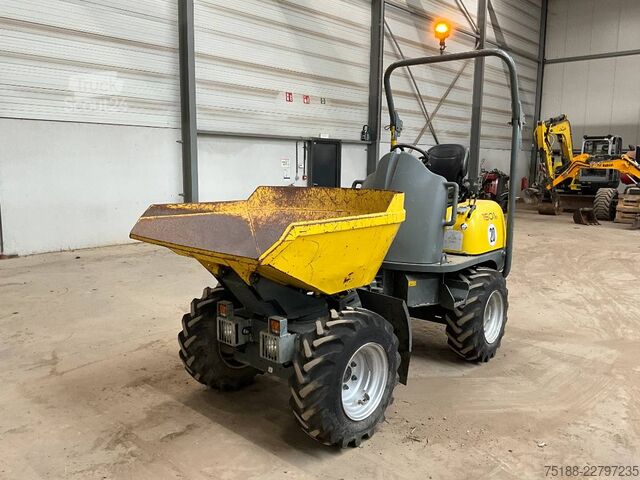 Camion basculant Neuson 1501