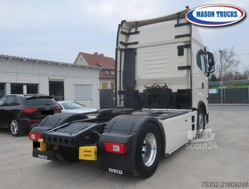 وحدة جرار قياسية Iveco S-Way 530