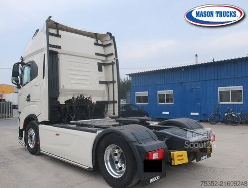 وحدة جرار قياسية Iveco S-Way 530