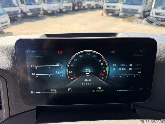 Skriňové nákladné vozidlo MERCEDES-BENZ ACTROS 1840 L Koffer 7,30 m LBW 1,5 T + 2.Liegen