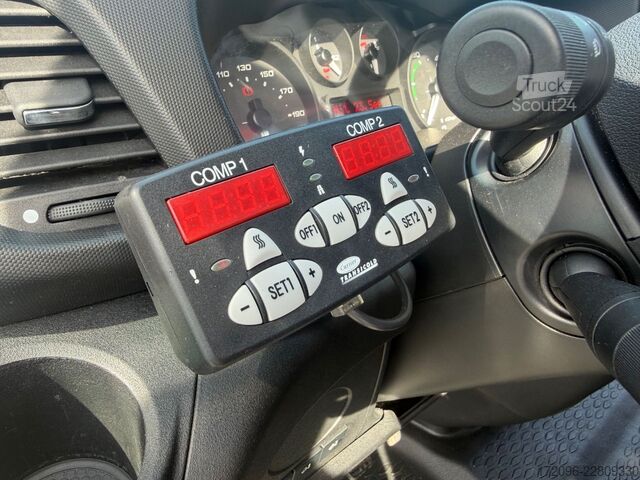 Koelwagen met geïsoleerde laadbak IVECO Daily 35s15 Carrier Xarios 300Mt, Luftfederung