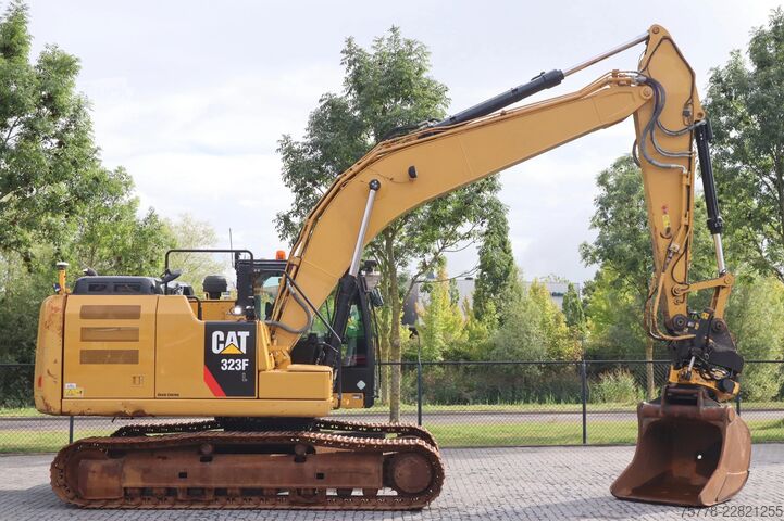 Raupenbagger Caterpillar 323 FL | 3D GPS | ROTOTILT | RIPPER | 3X BUCKET