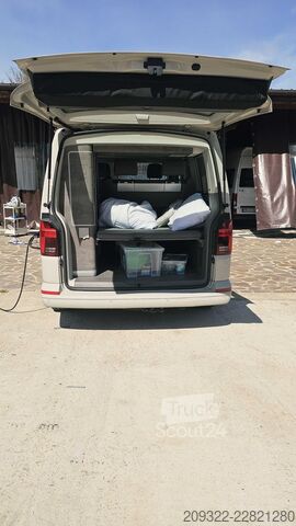 Autocaravana Volkswagen California Ocean 2022 | Automatico | Tetto a soffietto