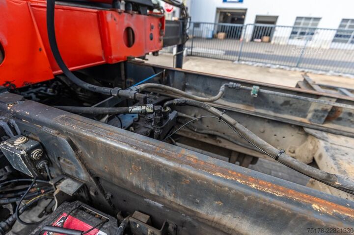 Kipper met kraan RENAULT KERAX 270 DCI - PK 9501