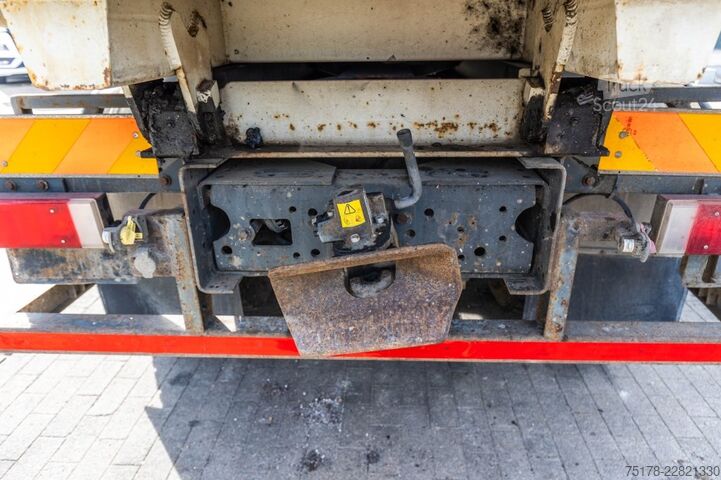 Kipper met kraan RENAULT KERAX 270 DCI - PK 9501