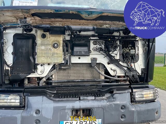 Container transportation Renault Kerax 370