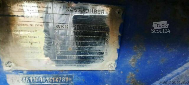 Faanyagszállító Kässbohrer SCV Plattform Mit Rungen 3 Achser