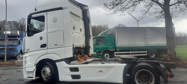 Mercedes-Benz 1845MP4 Euro:6 Vollausst truck tractor Mercedes-Benz 1845MP4 Euro:6 Vollausst