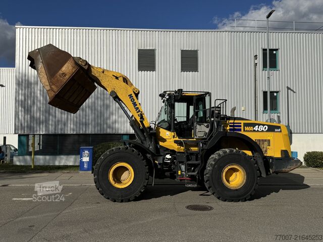 Cargador Komatsu WA 480-8 Bj.2018 10.700 Std. Waage Klima