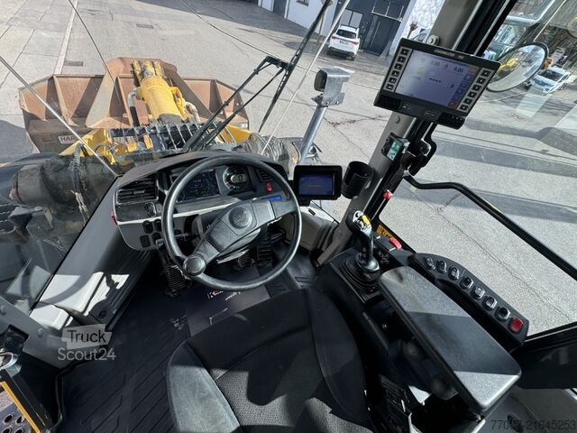 Cargador Komatsu WA 480-8 Bj.2018 10.700 Std. Waage Klima