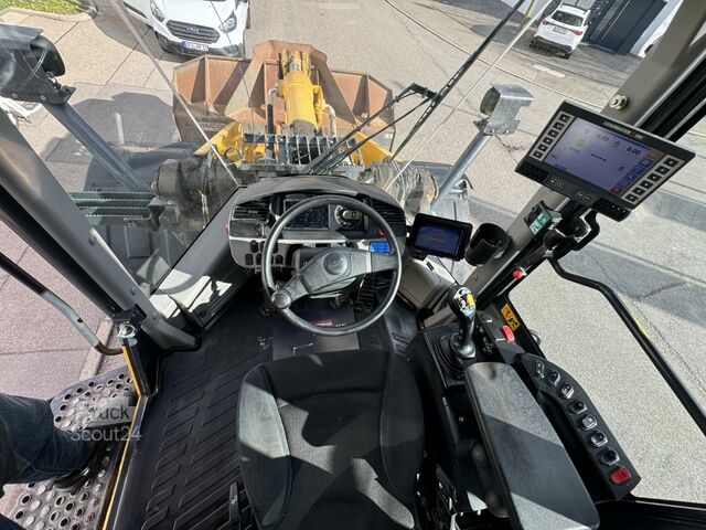 Cargador Komatsu WA 480-8 Bj.2018 10.700 Std. Waage Klima