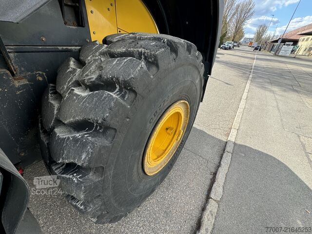 Cargador Komatsu WA 480-8 Bj.2018 10.700 Std. Waage Klima