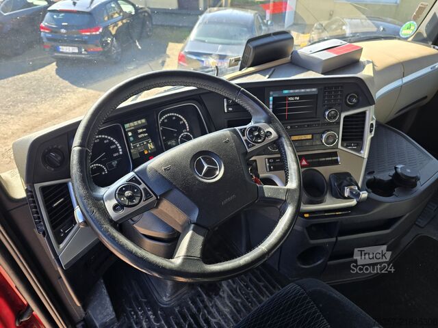 Standart çekici ünitesi Mercedes Benz 1851