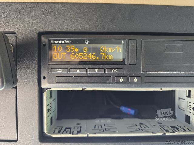 Standart çekici ünitesi Mercedes Benz 1851