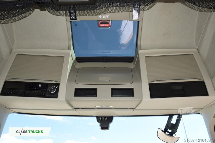 Standart çekici ünitesi VOLVO FH 500 Globetrotter XL Mega