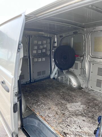 Kapalı kasa kamyonet Mercedes-Benz MERCEDES-BENZ Vito 2.2 111 CDI