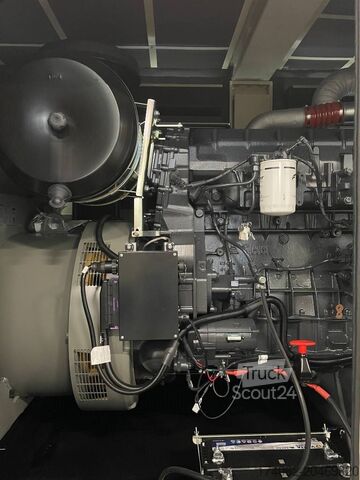 Agrégat Iveco CR13TE3A - 440 kVA Generator - DPX-19796
