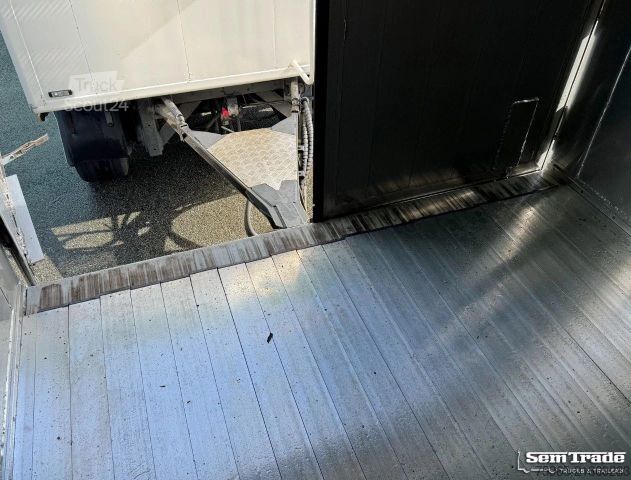 Camión para usos especiales SCANIA R500 NGS 6X2 FULL AIR RETARDER WALKING FLOOR NL