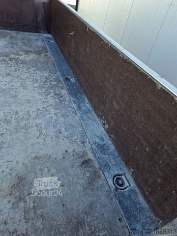 Pick-up furgon VW T6 Transporter Doka 6-Sitzer 4-Türer Klima